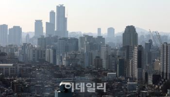 세금이냐, 공급이냐…또다시 기로에 선 대한민국 부동산