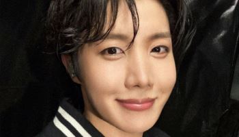 BTS 제이홉, 생일 맞아 모교·병원에 3억 기부