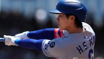 김혜성, 'WS  MVP' 야마모토 상대 홈런포...개막 로스터 '청신호'