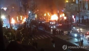 이란, 시위대에 군용 실탄 사용 정황…“눈·심장 겨냥 총격 반복”