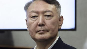 법원 “불소추특권에도 재직 중 대통령 수사 허용돼”