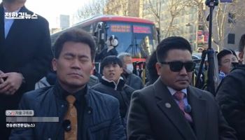 "무죄" 외치던 전한길, 尹 무기징역에 말 잇지 못하더니...