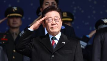 [속보]李대통령 “육·해·공군사관학교 통합, 미래 전장 주도 인재 양성”