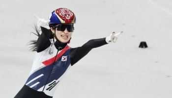 '女1500m 金' 김길리, 올림픽 2관왕 등극...최민정, 최다 메달新