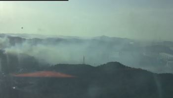 산림청, 서산 산불 현장에 지연제 살포…석유비축기지 확산 사전 차단
