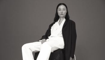 델라라나 26SS 공개…‘레이어’로 풀어낸 절제된 모던