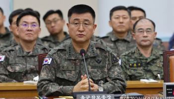 '계엄사령관' 박안수, 중앙지법 첫 재판서 "국헌문란 목적 없었다"
