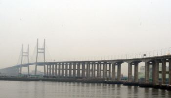 "기상 악화땐 속도 낮추세요"…서해대교 가변형 속도제한 본격 시행