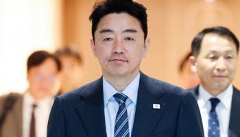 방산·AI 협의 차 UAE로 출국…강훈식 “실질 성과 만들겠다”