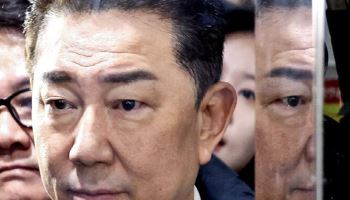 김병기 오늘 첫 피의자 소환조사…공천헌금·채용청탁 등 전방위 추궁