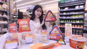 "압도적 치즈로 승부"…이마트24, '크레이지치즈' 13종 출시