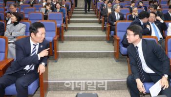 한병도 “상임위 막히면 패스트트랙”…민주당 입법 드라이브 가속