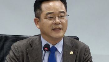 “금융당국 지분규제 강행 왜? 코인거래소 이익 환수 노림수”