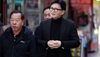 한동훈 “백의종군 하라고?…尹이 보수 망칠 때 뭐했나”