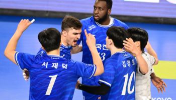 '봄 배구가 보인다' 4위 한국전력, 2위 현대캐피탈 잡았다