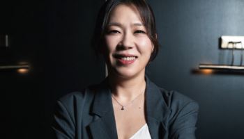 염혜란 “문턱 낮은 영화… 세대 불문 공감하고 위로받길”[인터뷰]