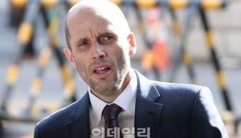 로저스 쿠팡 임시대표 "고객정보 악용·2차 피해 확인된 바 없어"