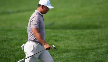 퍼트 흔들린 김주형, 3R는 공동 64위 하락…라우리 공동 선두