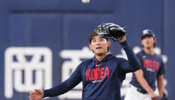 완전체 류지현 호 첫 훈련, 주장 이정후 "전세기 꼭 타고 싶다"
