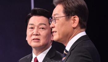 안철수 “李대통령 아파트, 현금 27억 가진 슈퍼리치만 살 수 있어”