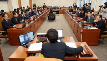 "환율방어 시급하다더니"…RIA 도입 손놓은 국회