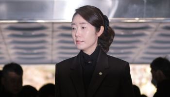 '1억 공천헌금' 강선우 구속심사 출석 "국민께 심려끼쳐 죄송"