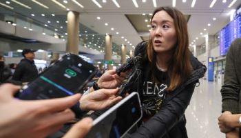 "대한민국 국민임에 감사"…전쟁통 귀국, 대사관 직원의 말