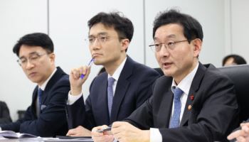정부 "檢 보완수사권, 2단계서 결론"…다음주 공론화 착수