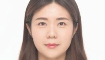 11층 창문에 걸터앉은 남학생…위태롭던 순간, 그에게