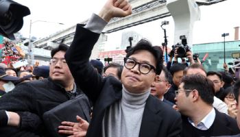 "尹이었어도 코스피 6000" 한동훈에 與 "尹이 코리아 디스카운트 핵심"