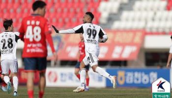 '우승 후보' 전북, 2경기 연속 승리 무산…김천 상무와 가까스로 무승부