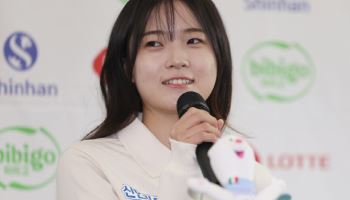 '스노보드 金' 최가온 "올림픽 금 실감나…'세계 최고 보더'가 꿈"