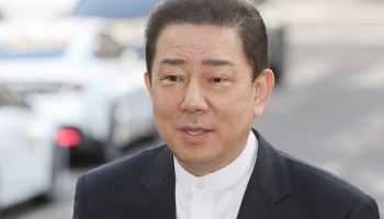'13개 의혹' 김병기 3차 소환, 5시간 만에 중단…"건강상의 이유"(종합)