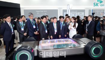 ESS·AI·로봇 ‘배터리 신시장’ 개화…'3사 3색' 전략