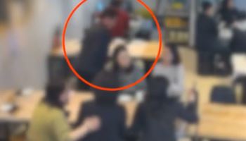 회식 장소 '화장실 몰카' 장학관, 몸에 소형 카메라 3대 더 있었다