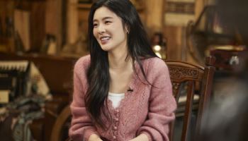 이선빈, 금 투자 언급..."떡상이라고 하죠?" (강호동네서점)