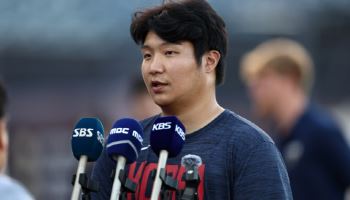 '대만 팬 악플' 문보경 "아쉬워서 그런 듯... 칭찬으로 받겠다"