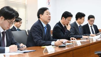 구윤철 만난 연구기관장들 "조속히 추경 포함 모든 정책수단 활용해야"