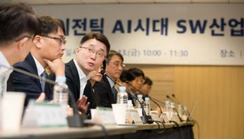 “AI가 코딩하고 사람이 검증한다”...에이전틱 AI가 뒤흔드는 SW 산업 지형