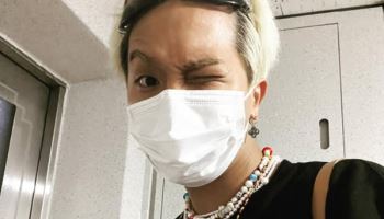 '병역법 위반' 송민호, 재판 미루고 영화 VIP 시사회 참석