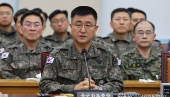 '내란 중요임무' 군 수뇌부, 민간법원 첫 공판서 혐의 부인