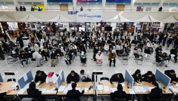 "'하루 1천원' 신혼집 입주하려고 오픈런했죠"[르포]
