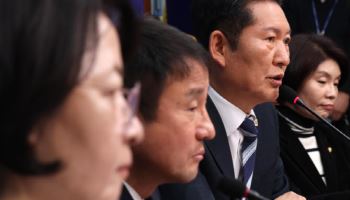 與 "공소청·중수청법 19일 처리…검사의 특사경 지휘권 폐지"