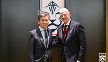 인판티노 FIFA 회장 "한국, 여자 월드컵 본선 진출 축하"