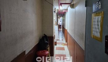 고시원 폭행 사망...7시간, 어느 문도 열리지 않았다 