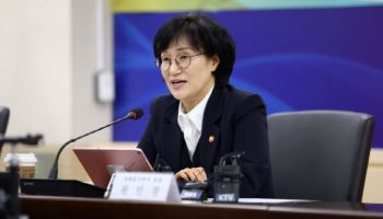 “촉법소년 연령 하향, 실효성 없어” vs “처벌 가능 메시지 전달”