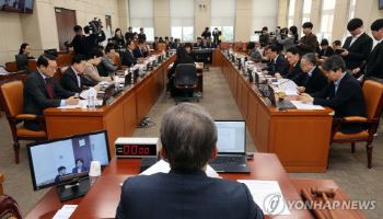 정개특위, 선거구 획정 논의 본격화…"4월 중순 전엔 마무리해야"