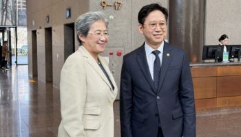 배경훈 부총리-리사수 CEO 깜짝 조우 "엘리베이터에서 우연히 만나"