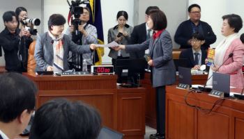 조작기소 국조특위,  野 불참 속 국조 계획서 의결…野 "공소취소 거래설 조사해야"