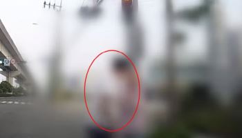 "빨강 찍었어? 파랑 찍었어?"…답 피하자 택시기사 폭행한 20대